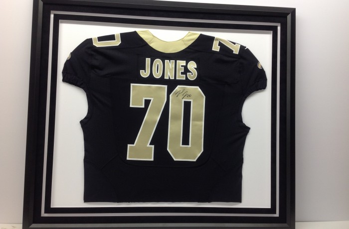 Framed Jersey with White Cut Out in Mat